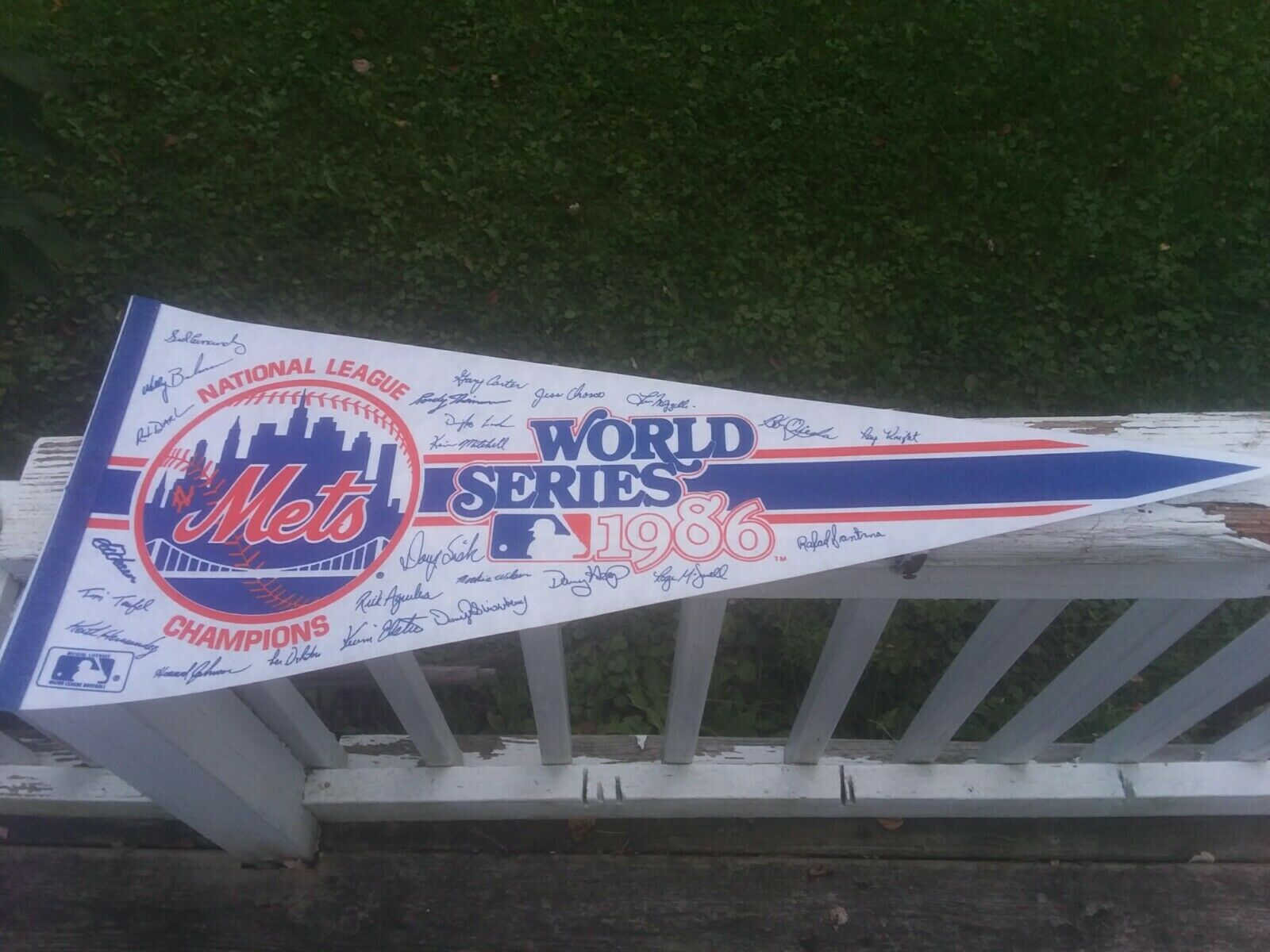 Vintage New York Mets 1986 World Series Full Size Pennant With Fascim Signatures