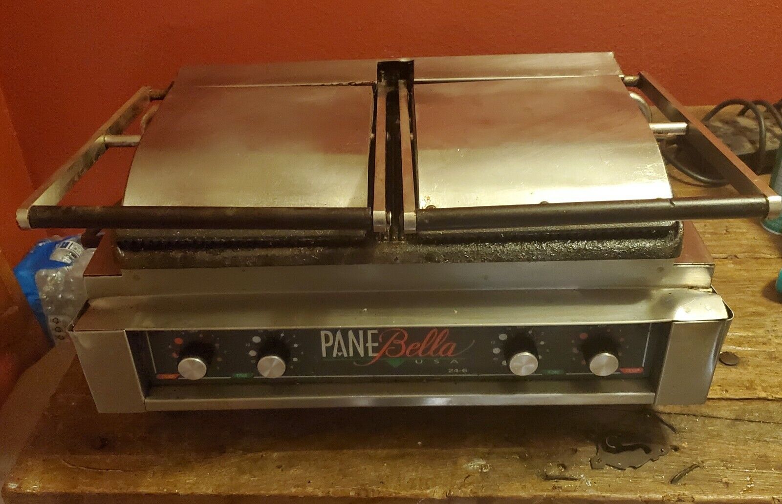 Panini Press Commercial Restaurant Lang Panini Grill, Pb-24 Heavy Duty.