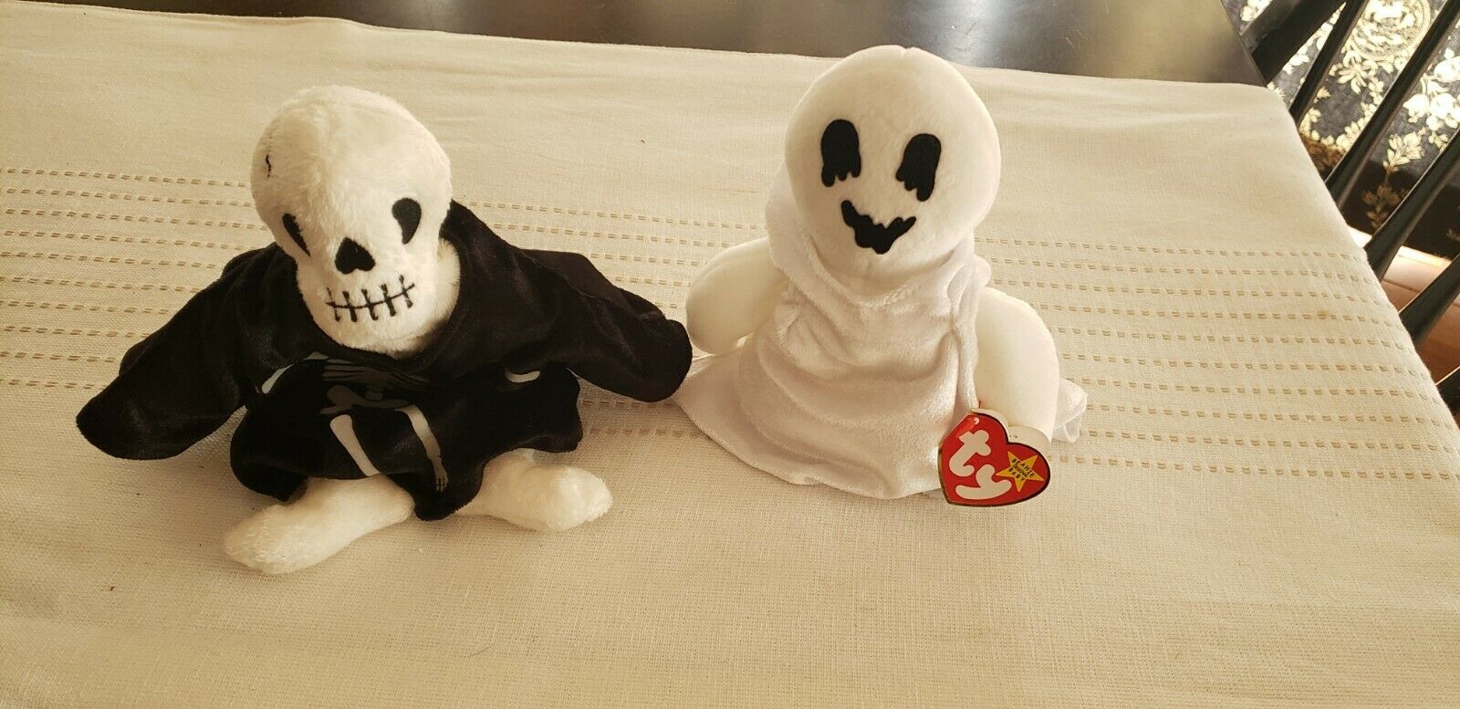 2-ty Beanie Babies Halloween Ghost-sheets, Skeleton-creepers Retired  With Tags