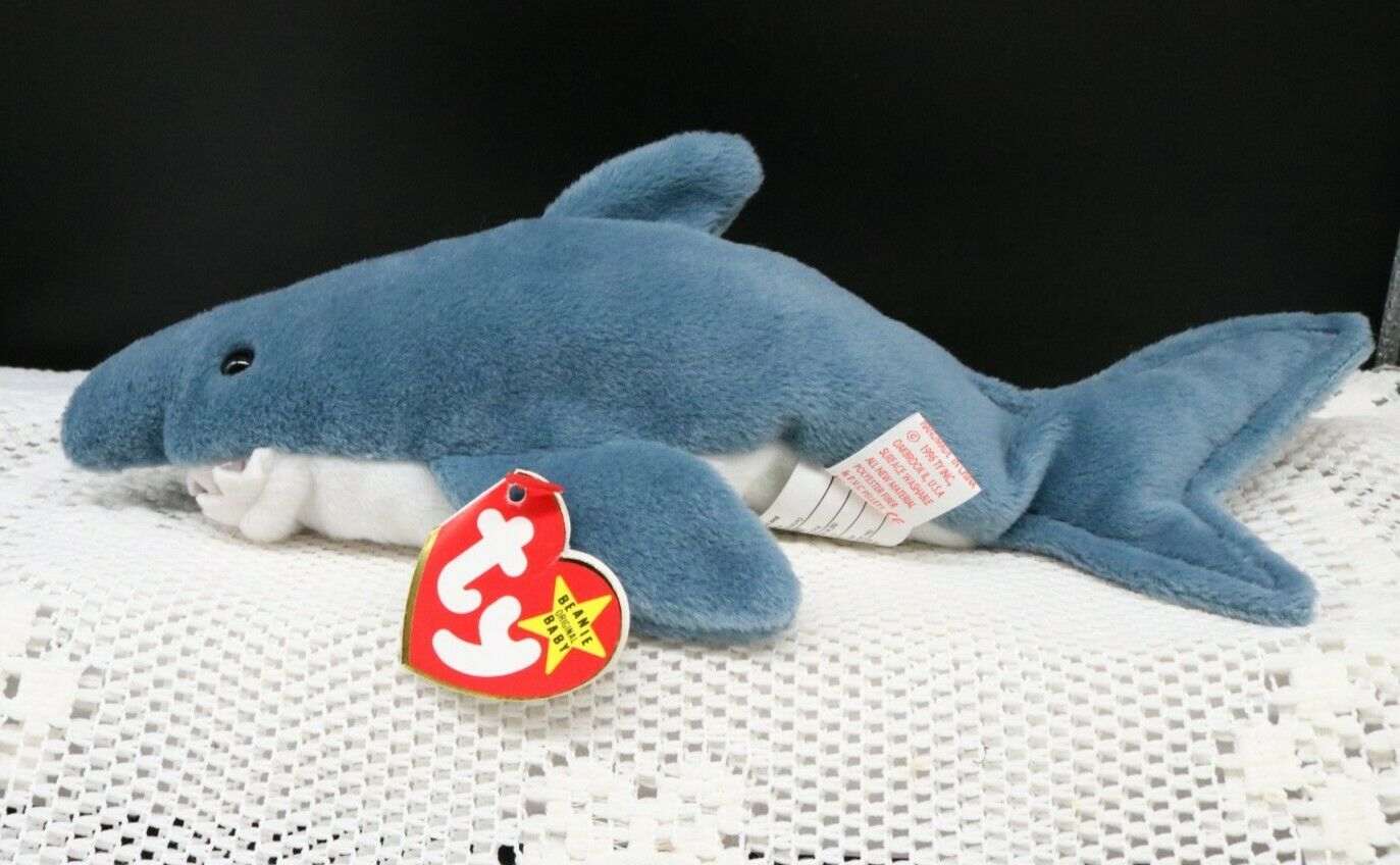 Ty Beanie Babies #4130 "crunch" The Shark D.o.b. 1-13-1996