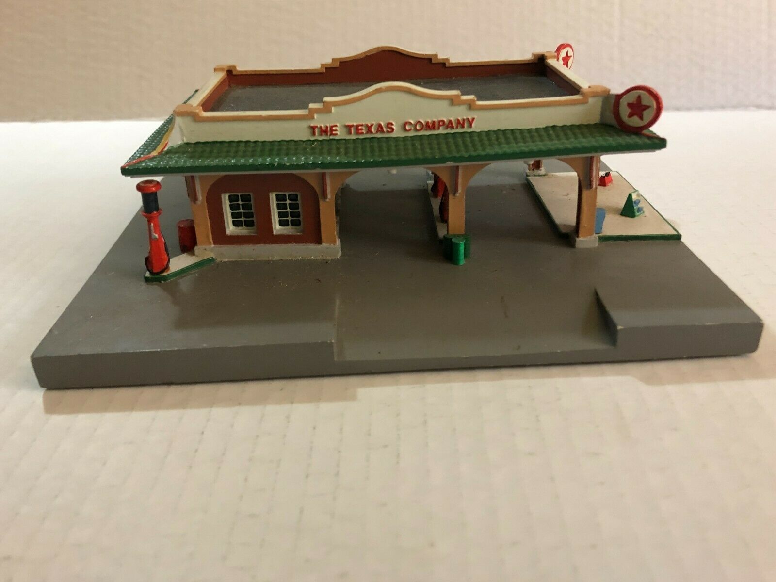 Vintage Lefton 1995 Texaco # 2 Gas Station  '' The Texas Company ''